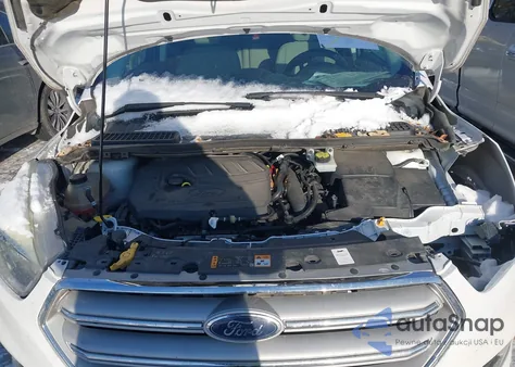 2018 Ford Escape Se из США, поврежденный, VIN 1FMCU0GD7JUA55223